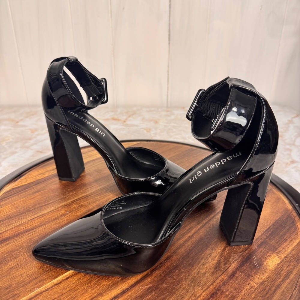 Madden Girl Slayy Pump Women 8 Black Patent Block Heel D'Orsay Ankle Strap